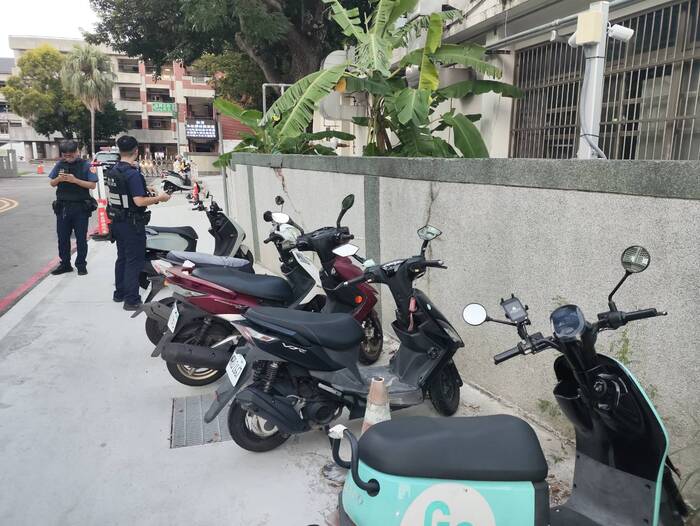 嚴重影響到學童上下學行進路線!